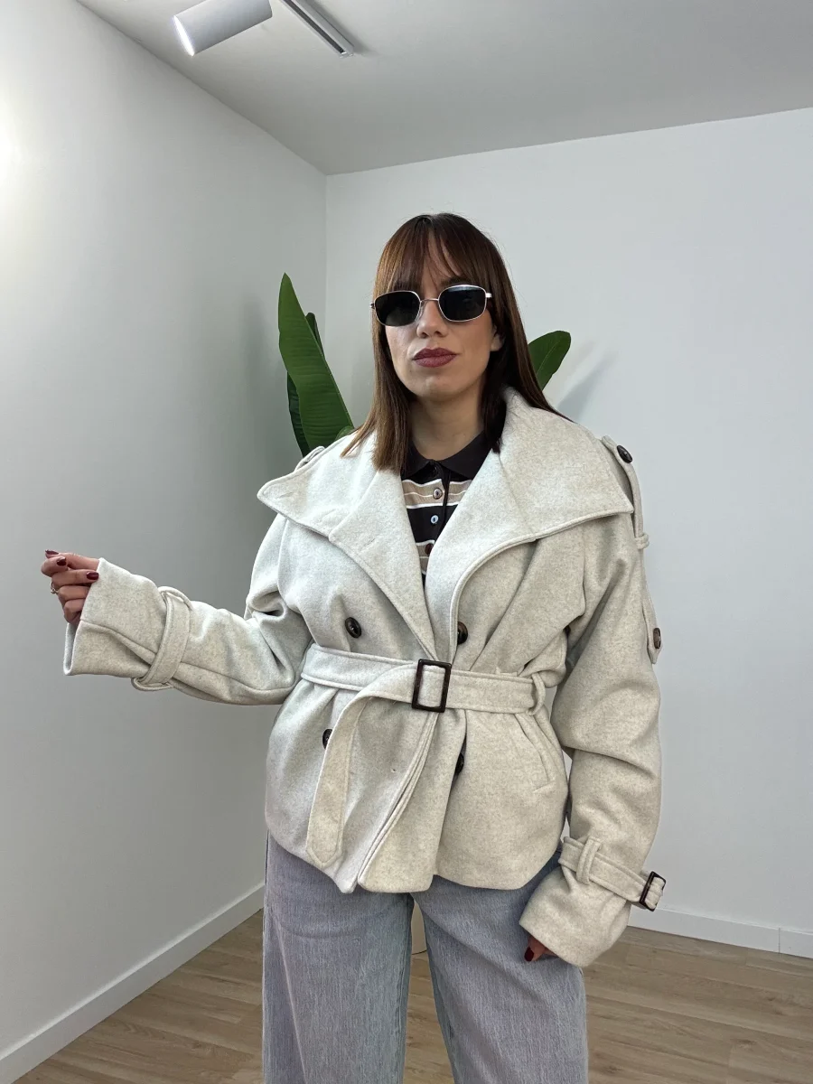 Cappotto con cinta - immagine 3