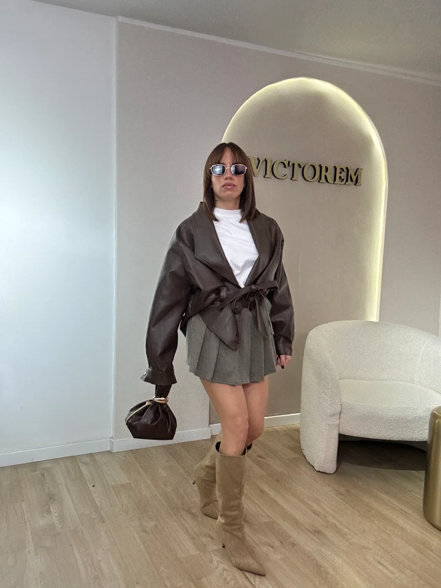 Chiodo ecopelle con cinta - immagine 3