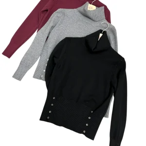 Dolcevita con bottoni ai fianchi - abbigliamento - Stilosa