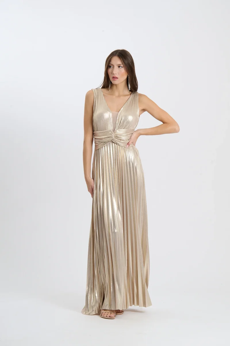 Abito lungo plissè con velo - abbigliamento - Stilosa