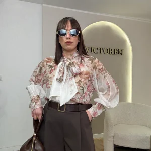 Camicia Flowers con bottoncini