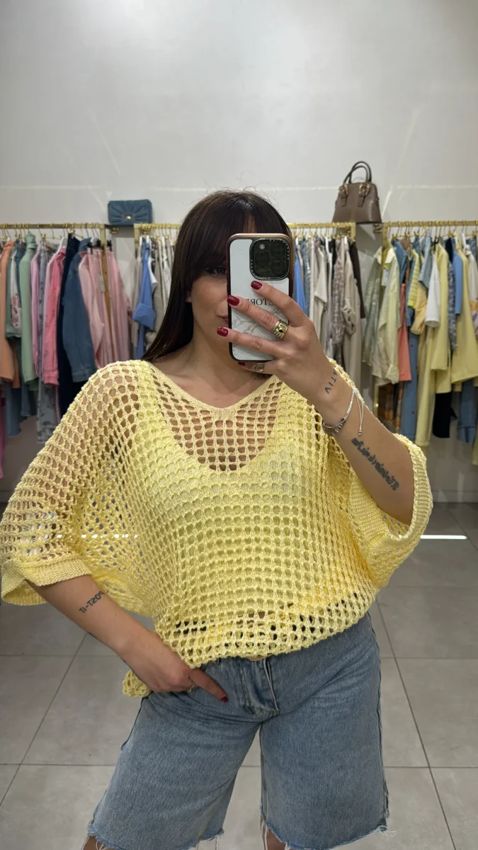 Maglia in filo forata