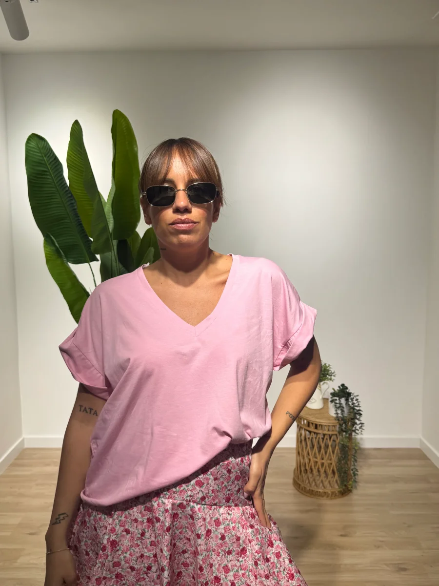 T- shirt in cotone scollo a V - immagine 6