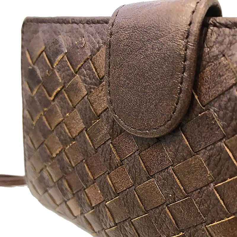 PORTAFOGLIO MEDIO IN PELLE INTRECCIATA MARRONE SCURO - immagine 6