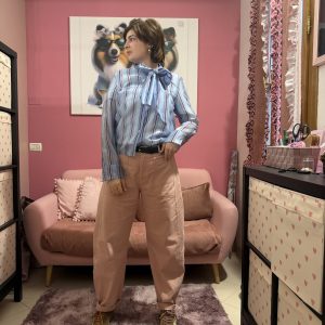 Camicia con fiocco azzurra